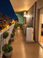 Etagenwohnung  Carrer de cambrils. Amplio piso en venta cerca de la playa de salou