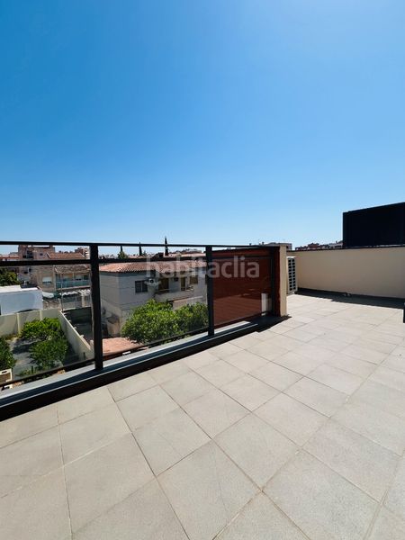 Foto 7c0d09b1-1d45-43d5-b501-7e3d1a1b9a4d. Casa adossada amb calefacció aparcament piscina a Reus