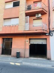 Locale commerciale in Carrer del requet de fèlix 33. Ocasión decadquisicion de local en vila-seca