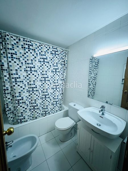 Foto c06bdab6-391b-437a-a161-0147f66037e0. Pis a Centre Reus