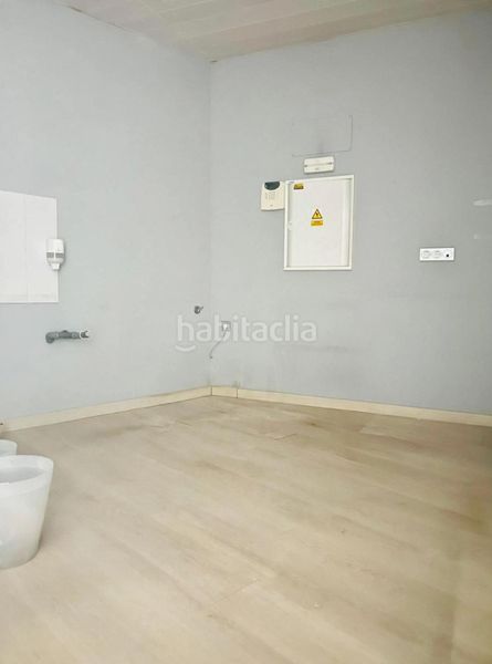 Foto 306b27df-c39c-4ffa-9e72-04662e2dc195. Local comercial en carrer de la verge de la pineda 2 excelente local en pleno corazón en Vila-seca