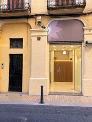 Local Comercial en Carrer dels Recs 12