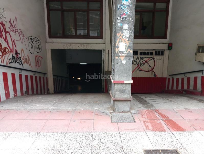 Foto 5b4cce01-7979-434e-9d3e-1054b2801093. Aparcament cotxe a calle calle de pío xii 7 a Desamparados Vitoria - Gasteiz