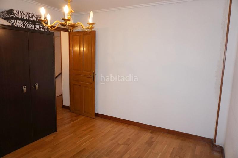 Foto 5a12640f-fac1-4f26-aca5-21e344621f74. Casa adossada amb calefacció a Judimendi Vitoria - Gasteiz