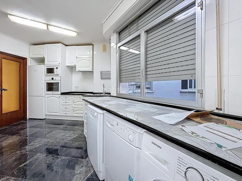 Foto 8a4c9613-f106-40f1-a309-b9064a7b46d8. Pis amb calefacció a Ensanche Vitoria - Gasteiz