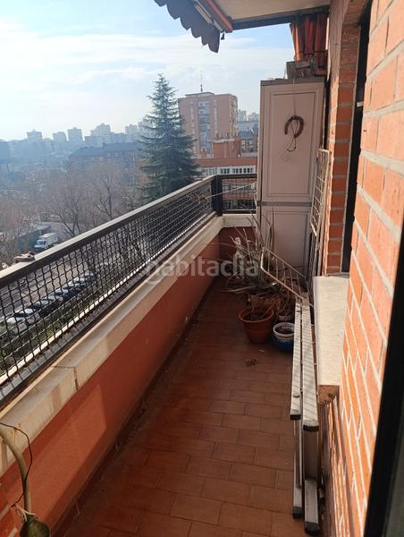 Foto 21cb1f0a-ddde-4146-9276-892915ea9cb6. Flat with heating in Pinar del Rey Madrid