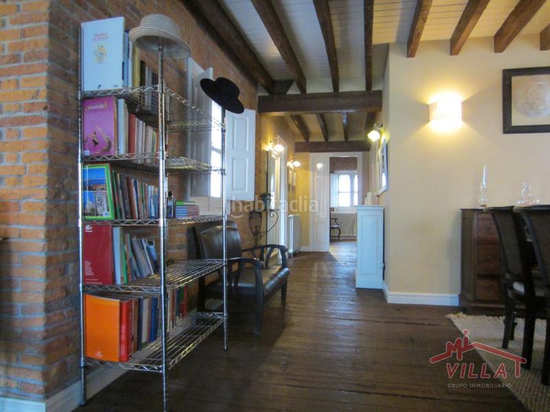 Foto 04123547-fb9c-473a-ab6d-a4c9b66c5f3c. Àtic amb aparcament a Centro Laredo