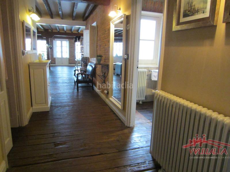 Foto 166a210b-9af7-4388-899e-dc916a9e0883. Àtic amb aparcament a Centro Laredo