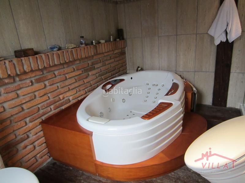 Foto 18d6cd99-5be0-4f2b-a5da-05488e875e34. Àtic amb aparcament a Centro Laredo