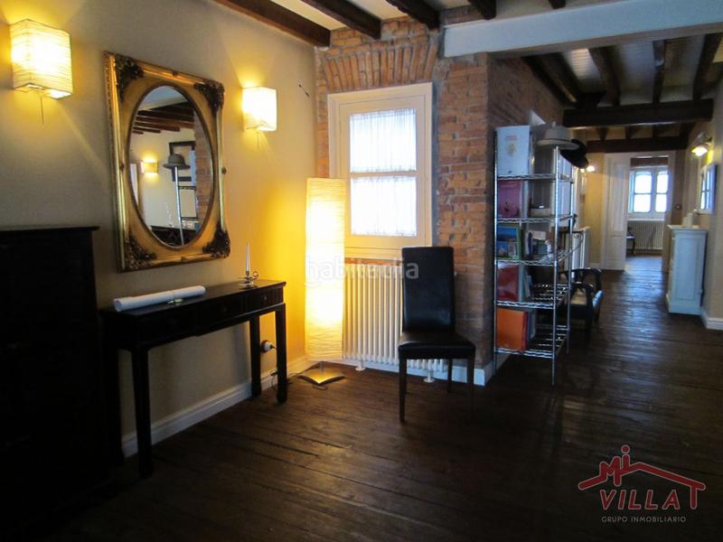 Foto 81b23d92-a7f7-44c4-9293-90127bfa0491. Àtic amb aparcament a Centro Laredo