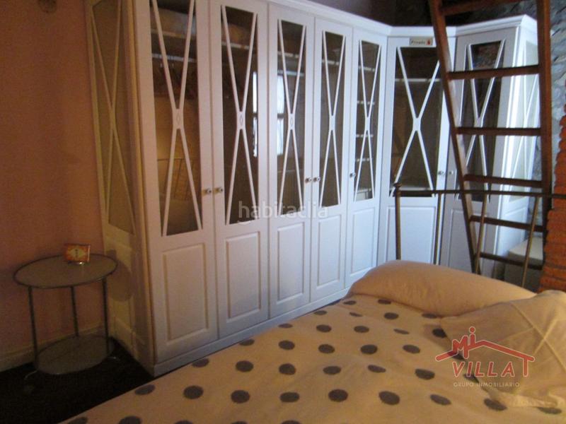 Foto ab3cdfad-0ab9-4afb-bd13-c1c09423940e. Àtic amb aparcament a Centro Laredo