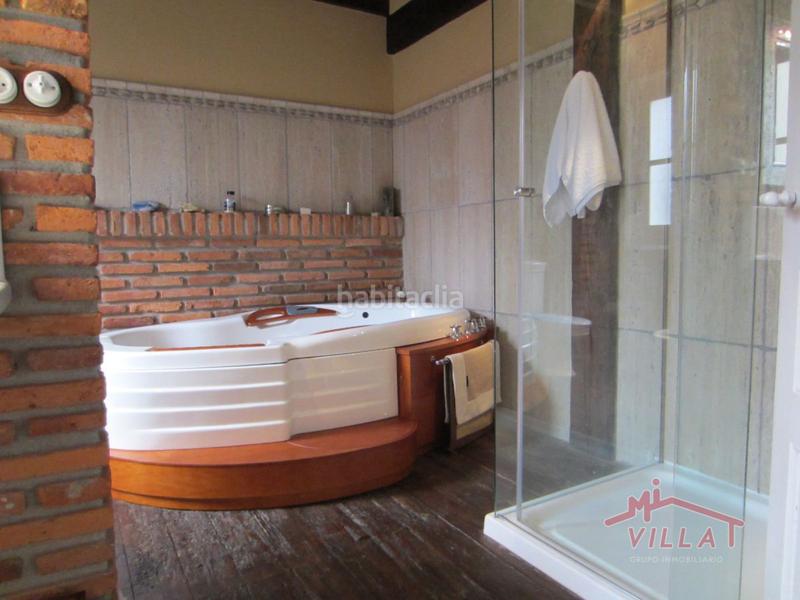 Foto d6711793-492d-4192-9623-2ce4ac644947. Àtic amb aparcament a Centro Laredo