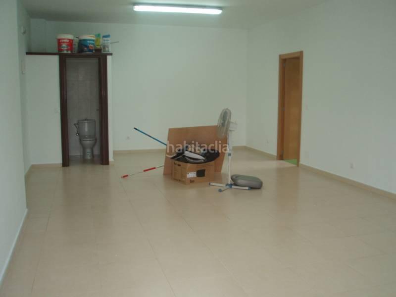 Foto b5dd88ae-265d-4a69-a7f4-f63742c8f97a. Locale commerciale in Centro Laredo