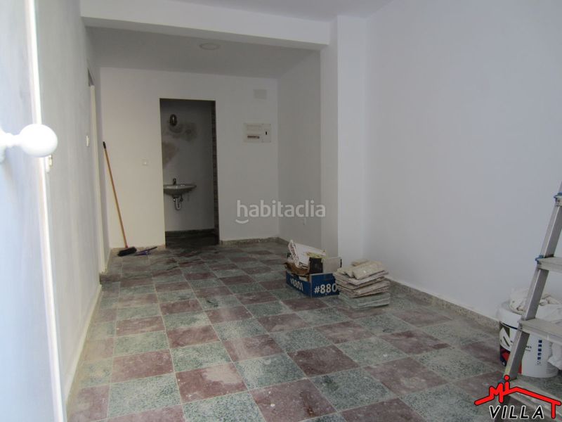 Foto c4de4280-aafc-4da4-bebd-632257eaf607. Local comercial a Carlos V Laredo