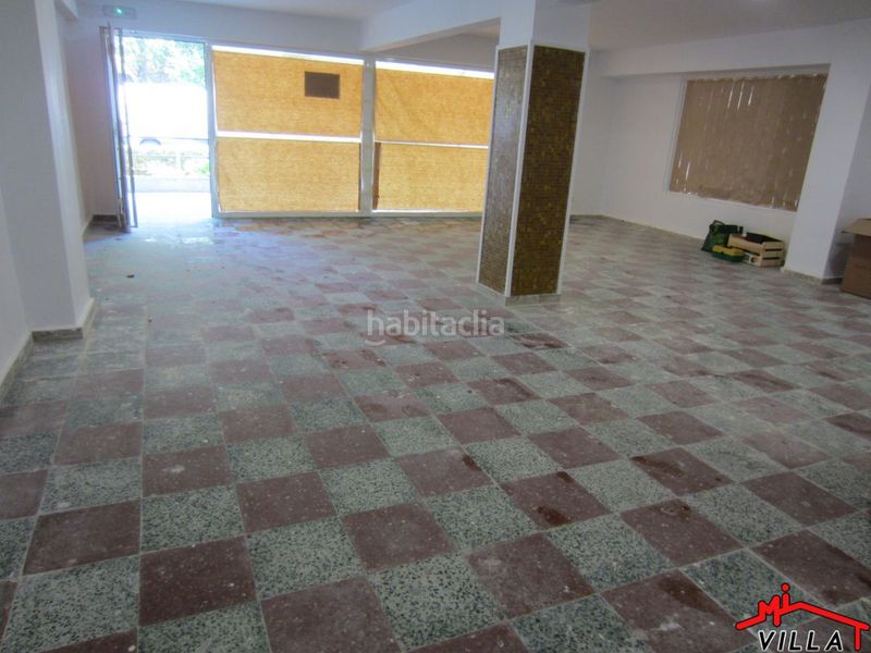 Foto ce9500e7-70e7-4e3a-b89b-3dfd4170a659. Local comercial a Carlos V Laredo