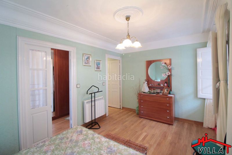 Foto 487fdf88-973b-45c3-846f-5813d8f09aa0. Casa amb aparcament a Colindres