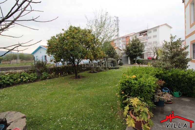 Foto 7d5ecf7e-fee1-4e58-b2ea-2fff2b080d16. Casa amb aparcament a Colindres