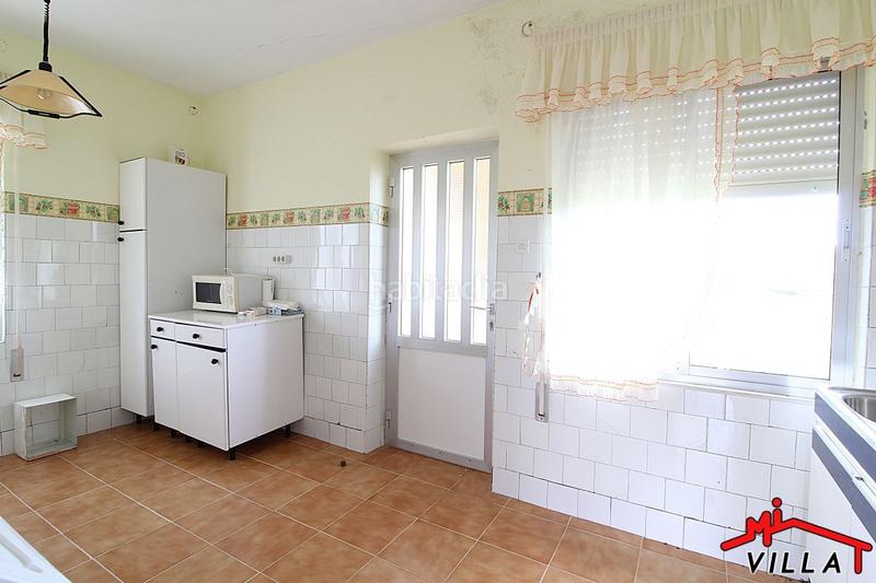 Foto 1d261f50-d96e-4314-95b5-0a701d5d1397. Casa  con finca en venta en pueblo, 3 dormitorios. en Meruelo