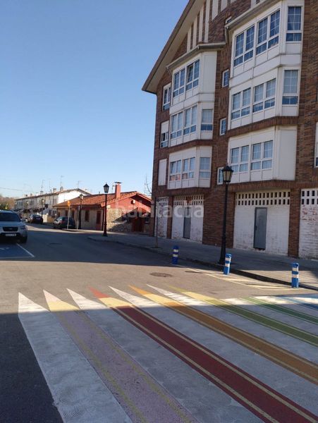 Foto 68d52140-1156-4866-8740-eb50dfecc337. Local comercial a Colindres