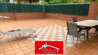 Rent Semi detached house in El Puntal. Adosado en alquiler en puntal, 4 dormitorios.
