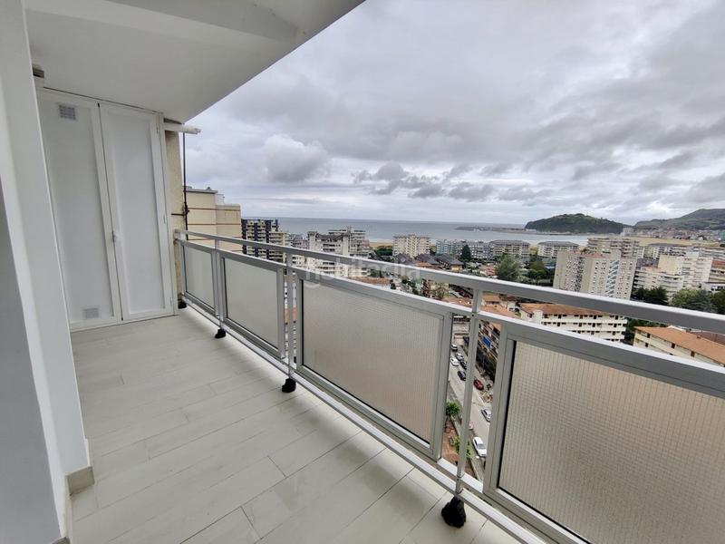 Foto c8a4b6b1-e6f1-4657-a1e9-bc674030e048. Rent flat with heating in Zona Playa Laredo