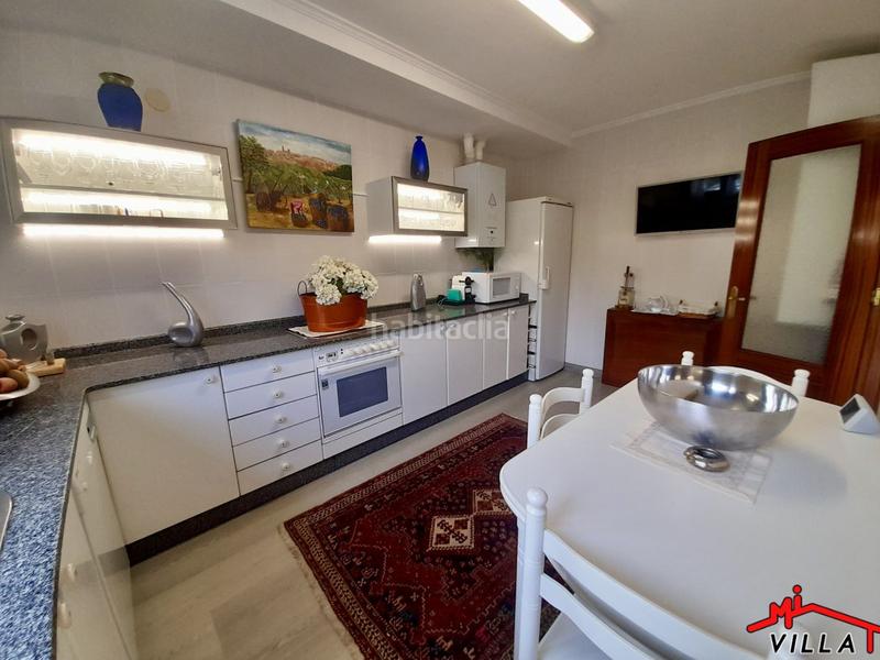 Foto 4defd978-317f-48d4-adcd-b2e286448872. Casa adosada adosado en venta , 5 dormitorios. en Santoña