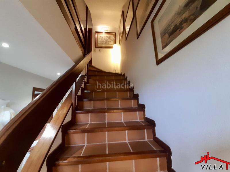 Foto 734fc473-5e3d-4d78-b2b3-886935df70e7. Casa adosada adosado en venta , 5 dormitorios. en Santoña