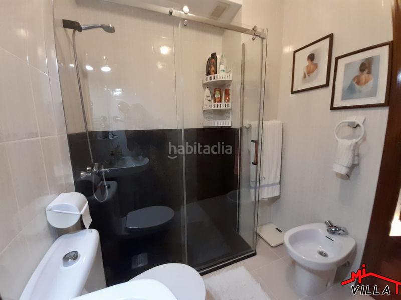 Foto 7fb8e6a6-2e53-4f3a-a838-b7e11b669a22. Casa adosada adosado en venta , 5 dormitorios. en Santoña