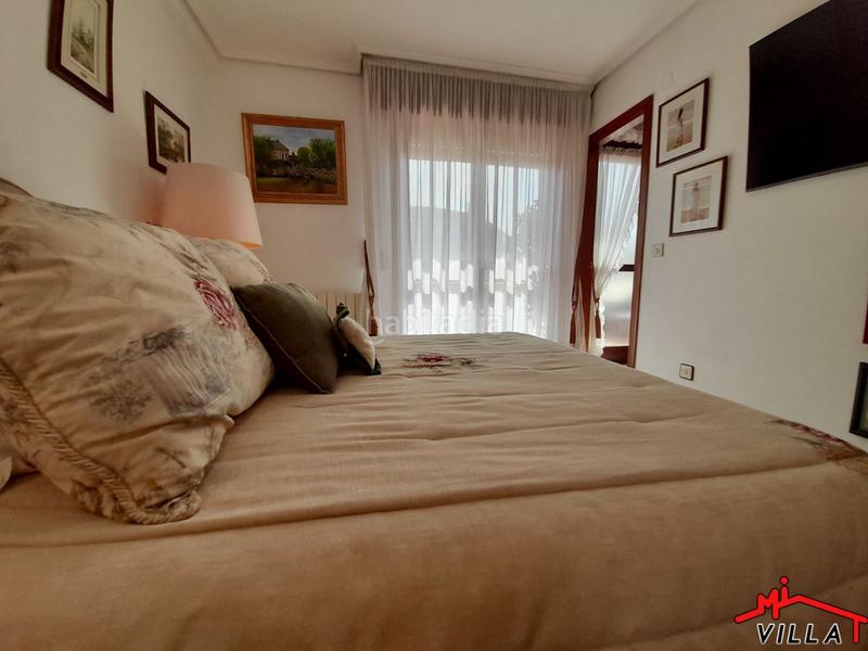 Foto bb8e8b90-5353-4bda-8d9e-7542969c1814. Casa adosada adosado en venta , 5 dormitorios. en Santoña