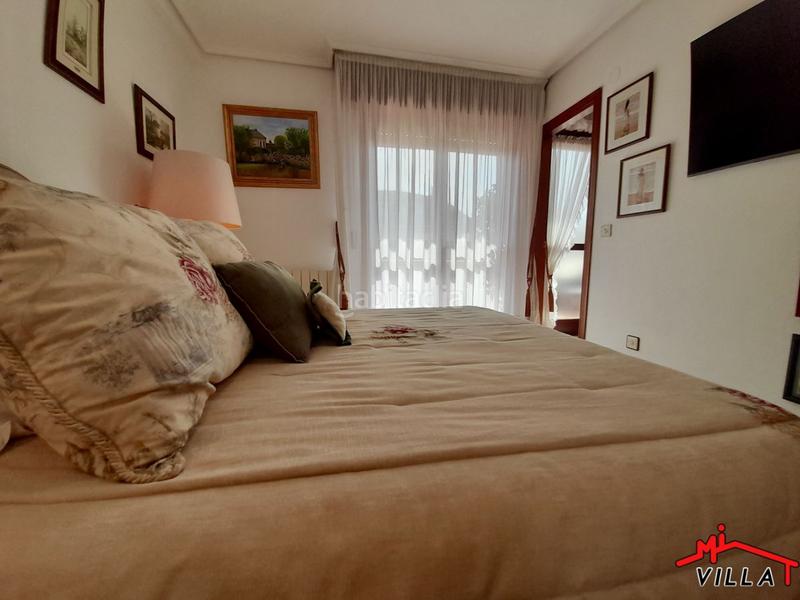 Foto d7978abd-1992-47d2-8b33-d97908d03896. Casa adosada adosado en venta , 5 dormitorios. en Santoña