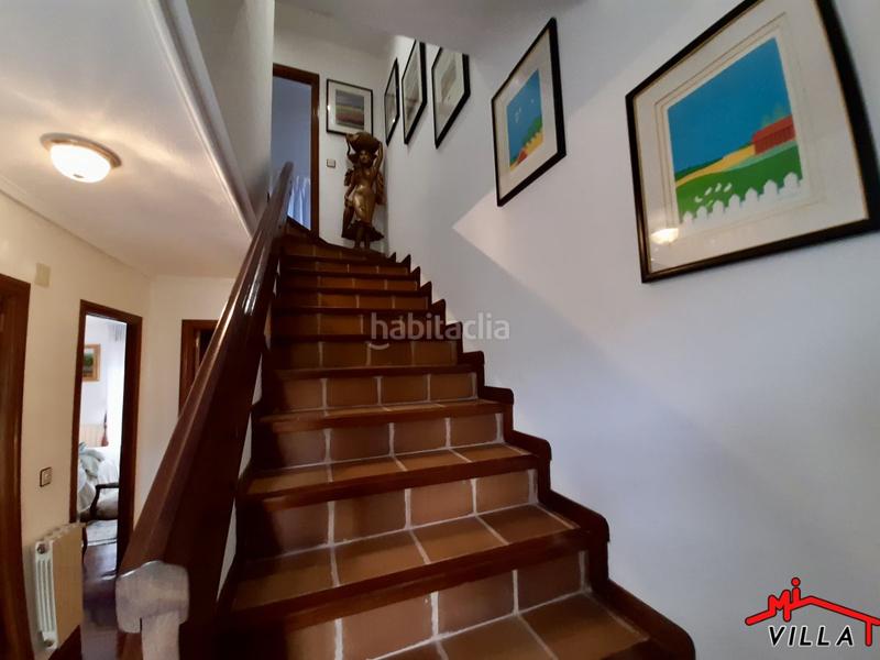 Foto f139f86e-85ad-4e6b-9deb-31a84b836d1c. Casa adosada adosado en venta , 5 dormitorios. en Santoña