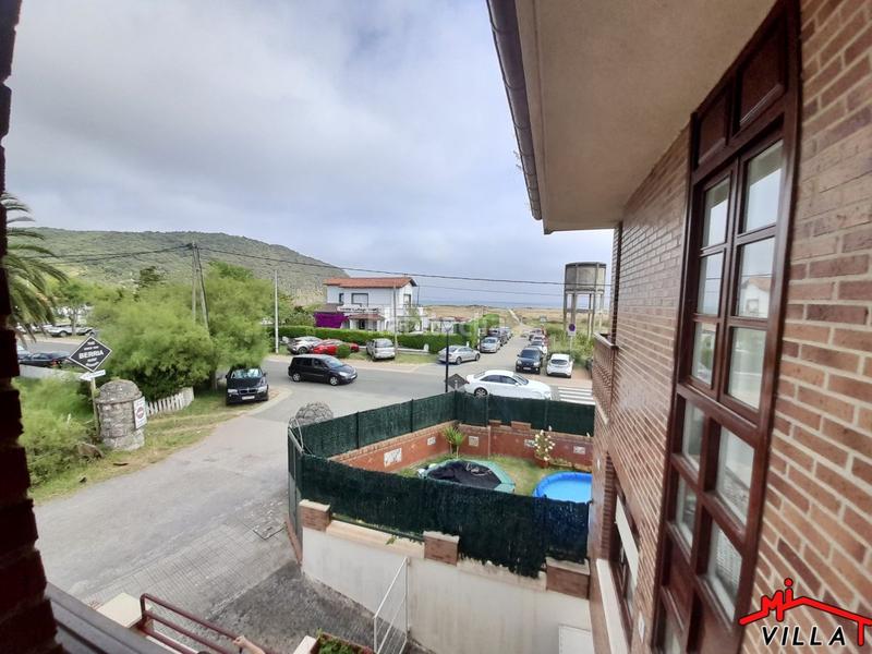 Foto fe2dc0a8-7d92-4aca-8c22-0e7b23c83f38. Casa adosada adosado en venta , 5 dormitorios. en Santoña