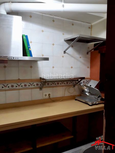 Foto f6888e3a-8d2e-4feb-b6dc-a6d9201f758f. Local comercial a Centro Laredo