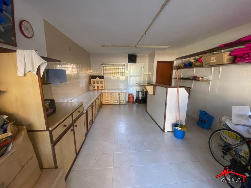 Foto 825009c5-6b4d-41a9-a376-8cbfa3d87c4f. Local comercial  a la calle en venta en playa. en Laredo