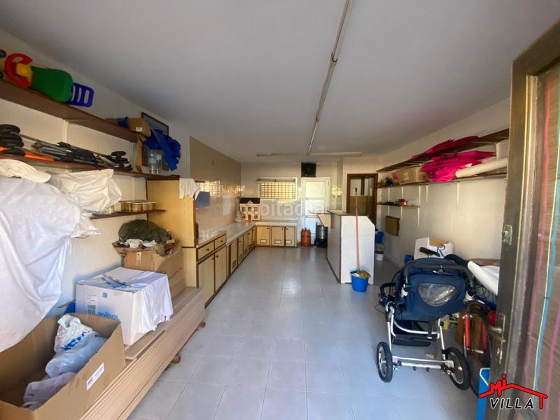 Foto b438db54-5c1f-4a8c-bd21-af67cd984e18. Local comercial  a la calle en venta en playa. en Laredo