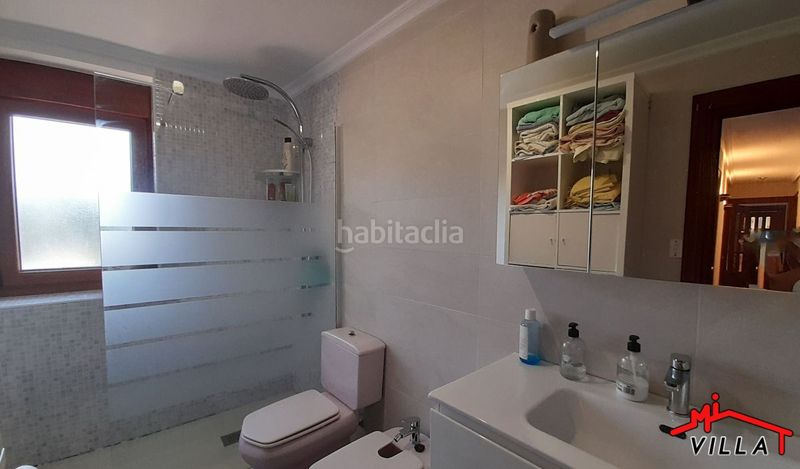 Foto b457bdab-96e6-49c2-82a3-98601664e2a3. Casa amb aparcament a El Callejo - La Pesquera - La Arenosa Laredo