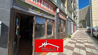 Locale commerciale in Zona Playa