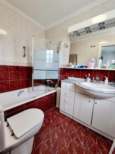 Foto 73ef2f7e-99c3-4b36-9c6e-01d9d1a9d37f. Chalet con parcheggio piscina in El Puntal Laredo