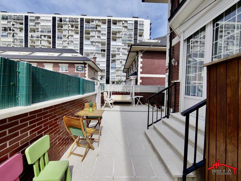 Foto cda9c07c-3d2a-4a13-9b20-274aeb899648. Chalet con parcheggio piscina in El Puntal Laredo