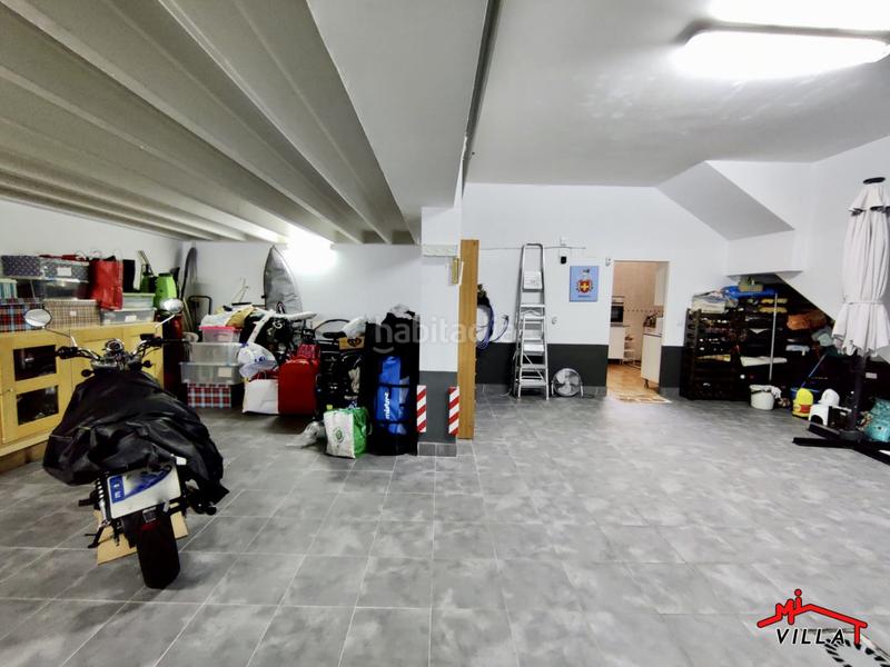 Foto f3a2679c-cb85-491d-ab60-e4e40aede7f0. Chalet con parcheggio piscina in El Puntal Laredo