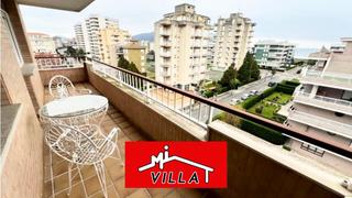 Location Appartement à Zona Playa. Piso en alquiler en playa, 3 dormitorios.