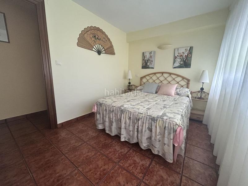 Foto 2fd9abf2-11b5-439f-93d9-72ba73ff612a. Chalet  en venta en playa, 7 dormitorios. en Laredo