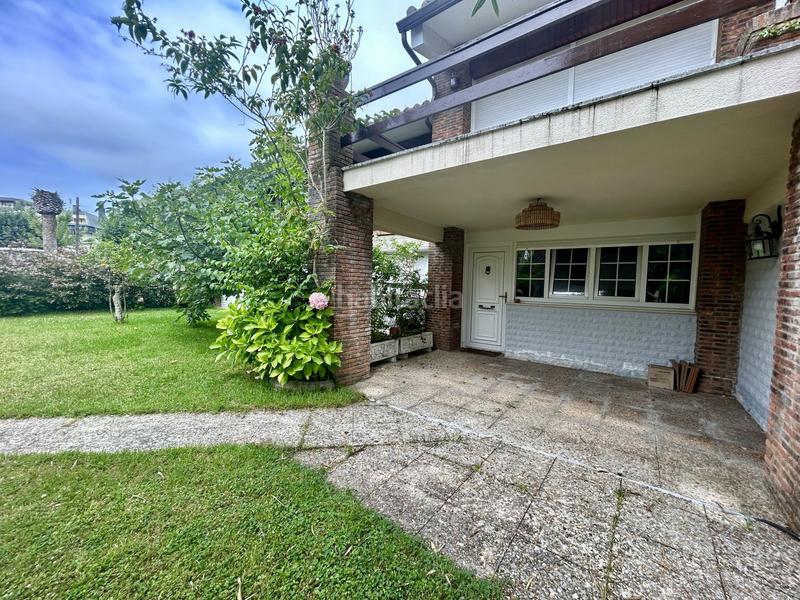 Foto 3d5f1c2d-48bc-46b5-bedd-de0acae27c60. Chalet  en venta en playa, 7 dormitorios. en Laredo