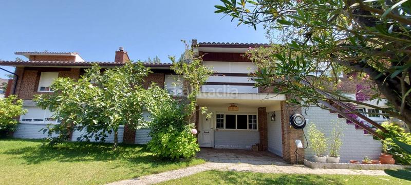 Foto 510dc292-9ccc-4e63-94d0-9e54231fe737. Chalet  en venta en playa, 7 dormitorios. en Laredo