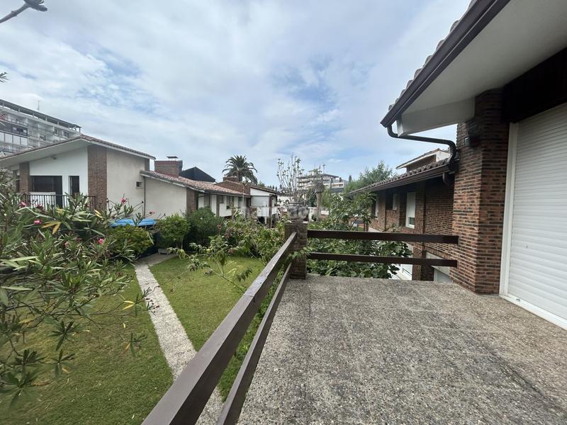Foto 7c424d93-e3d1-42ab-80ef-4ba005f6086b. Chalet  en venta en playa, 7 dormitorios. en Laredo
