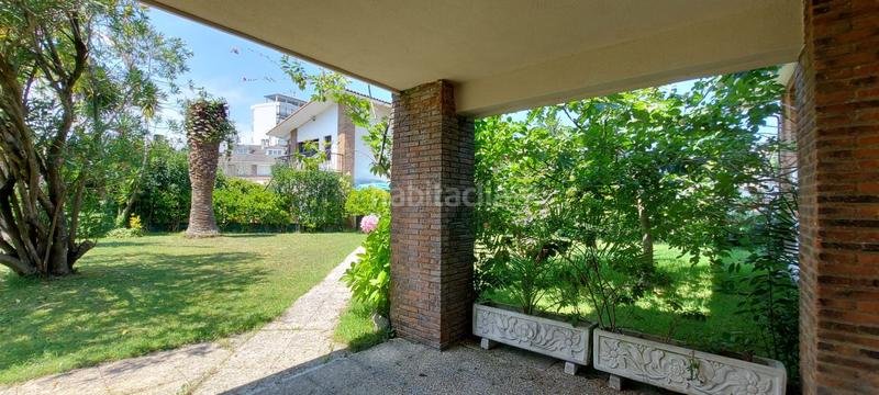 Foto 89f431a4-f115-4959-be9b-3ec1d6803caa. Chalet  en venta en playa, 7 dormitorios. en Laredo