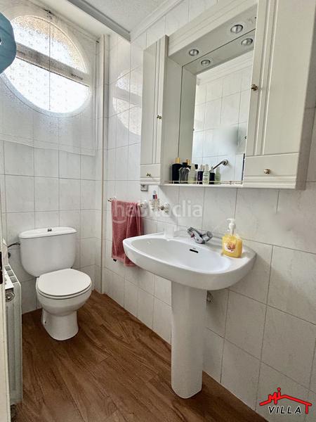 Foto 184d645b-5177-47d8-81cd-b8586d734f3d. Casa adossada amb calefacció aparcament a Zona Playa Laredo