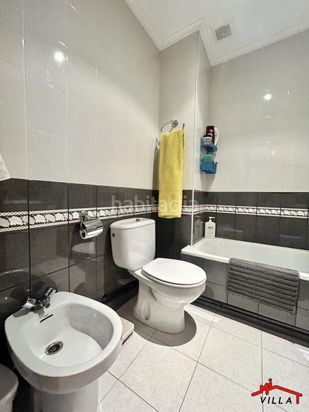 Foto 43e5a127-4ef0-4731-a944-2df8936a289a. Casa adossada amb calefacció aparcament a Zona Playa Laredo