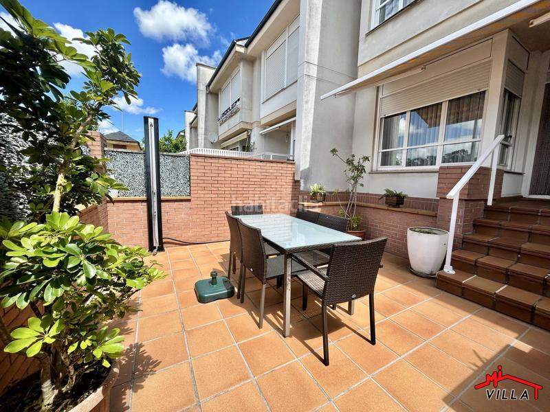 Foto 5144bd2d-ddac-4915-b252-cc0c46644250. Casa adossada amb calefacció aparcament a Zona Playa Laredo