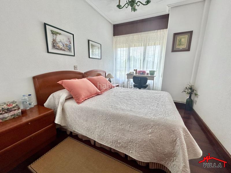 Foto 73c76d68-690c-47f5-b9b7-b39479d1c5c5. Casa adossada amb calefacció aparcament a Zona Playa Laredo